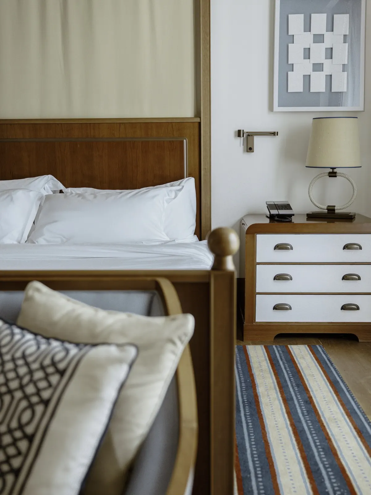 Residence suite, 10
