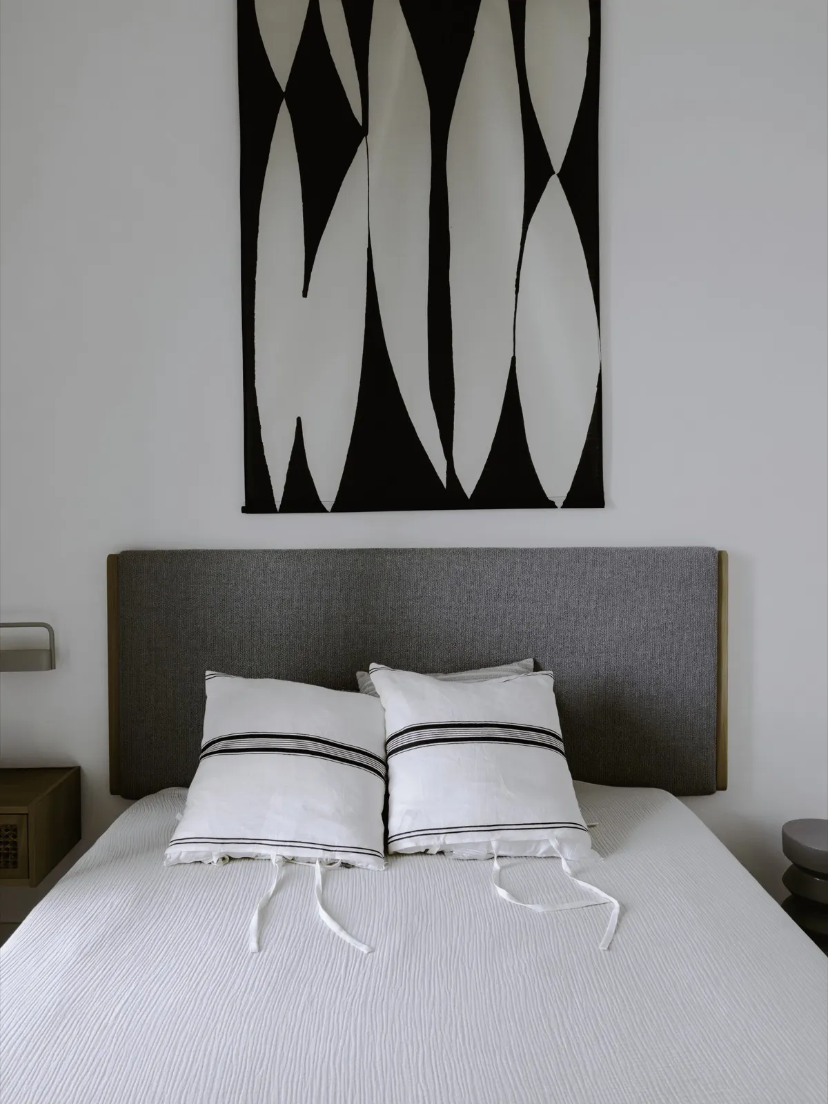 Garden apartment, 8