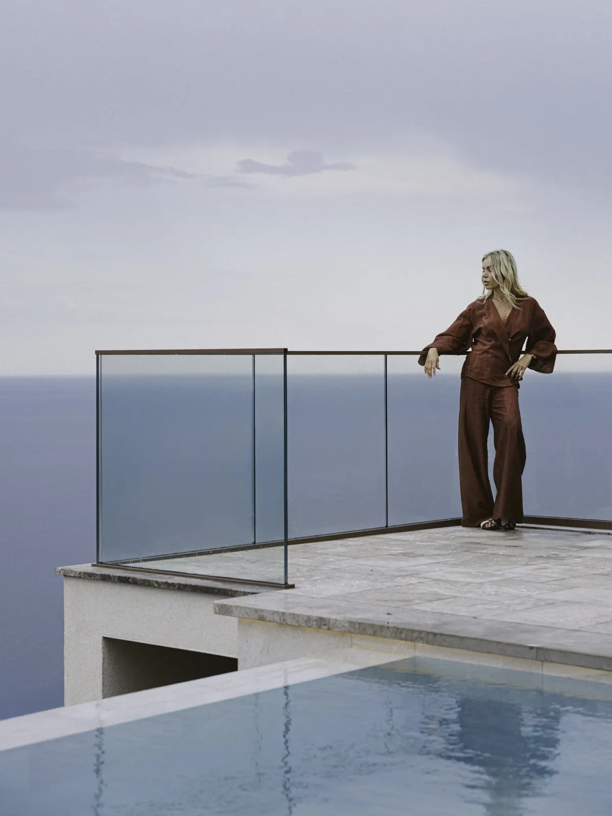 Cliffside villa, 3