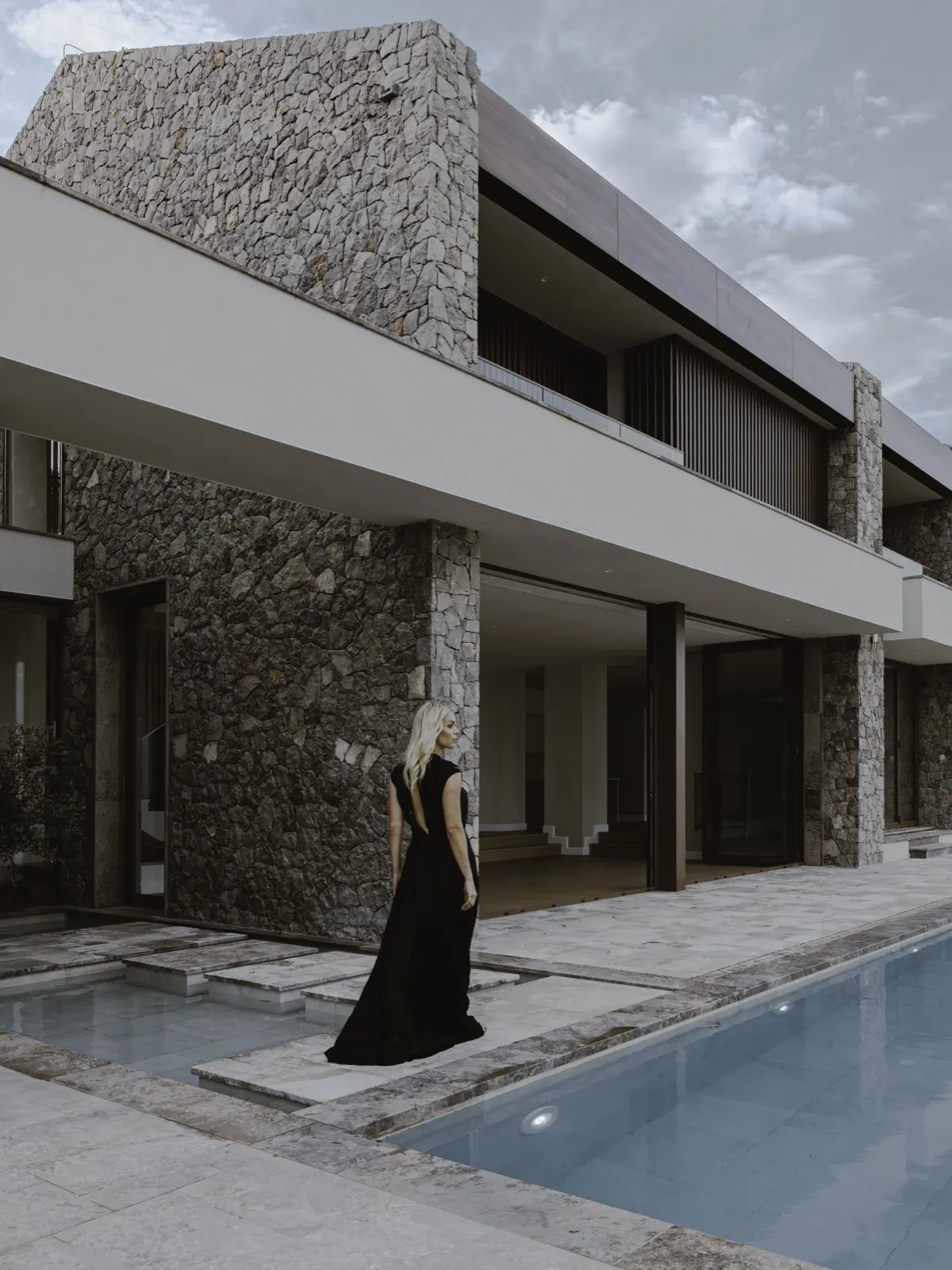 Stone courtyard villa, 3